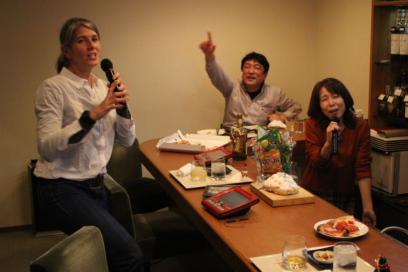 An evening of food, drinks and karaoke shared with local hosts
